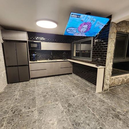 מבנים בים 75 Suites At Sea Haifa Kültér fotó